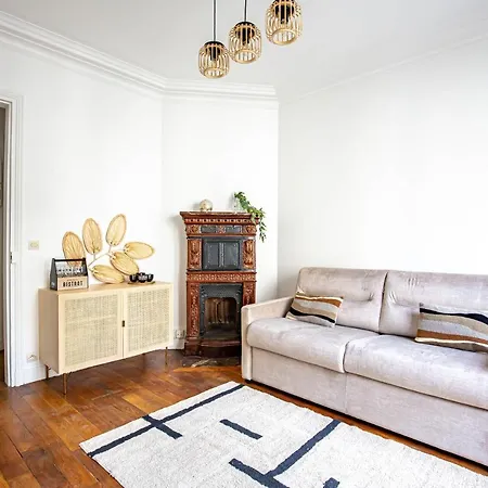 Apartment Naturellement Paris